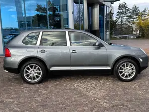 Porsche Cayenne S 4.5 Benzin 250 KW