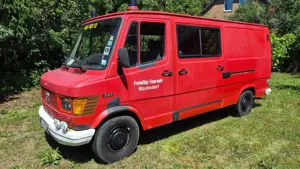Mercedes-Benz 210/310 Feuerwehr / Camper