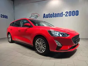 Ford Focus Turnier Titanium *HuD*LED*Navi*Keyless*