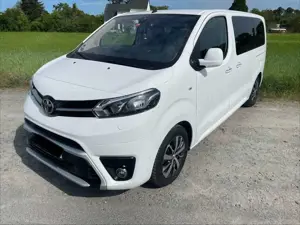 Toyota Proace Proace D-4D 2,0-l-D-4D L1 (8-Si.) Verso Team Deuts