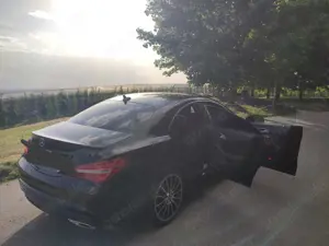Mercedes-Benz CLA 200 AMG Line