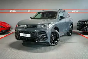 Volkswagen Tiguan R-Line 4M TSI BLACK STYLE HK PANO STHZ