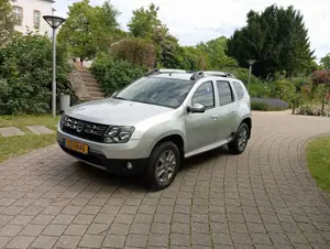Dacia Duster dCi 110 FAP 4x4  1. Hand