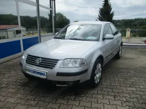 Volkswagen Passat 2.3 V5 Comfortline 5 Zylinder