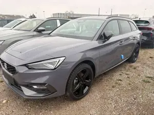 SEAT Leon Leon Sportstourer 1.5 e-Hybrid DSG FR Black Edition
