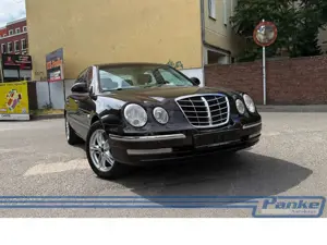 Kia Opirus