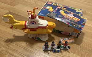Lego Ideas 21306 - The Beatles Yellow Submarine