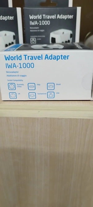 super günstig für den Urlaub: Travel-Adapter-Stecker