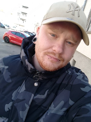 Suche Frau mit Ehrlichkeit und Treue 