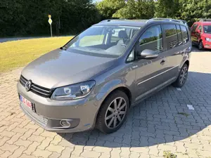 Volkswagen Touran 1,4 FSI Highline, 3.Hand, Navi, PDC, Kette bereits gemacht