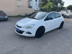 Opel Astra Color Edition