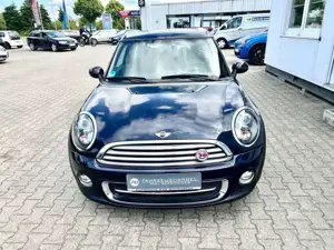 MINI Cooper Clubman Cooper 1.6 Hampton / AHK / Bi-Xenon Bild 2