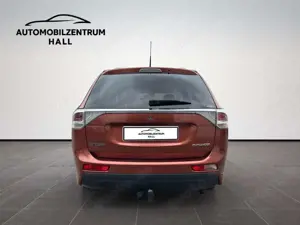 Mitsubishi Outlander Instyle 4WD Auto.M 7 SITZER CAM AHK Bild 5