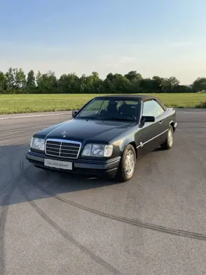 Mercedes-Benz E 220 Sportline