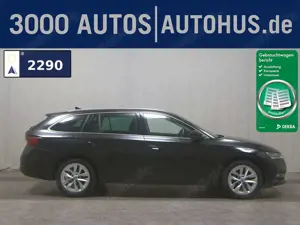 Skoda Octavia Kombi 2.0 TDI Style Navi LED vc Pano HuD