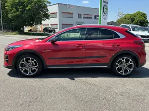 Kia XCeed Platinum Edition Plug-in Hybrid Sitzbe/AHK Bild 3