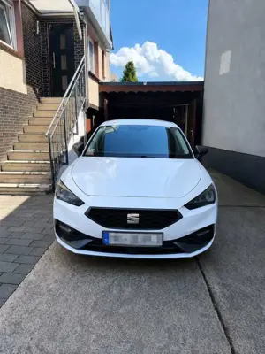 SEAT Leon Seat Leon FR 1.0 eTSI Mild-Hybrid DSG – TÜV neu