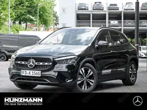 Mercedes-Benz GLA 180 Progressive Night Distronic 360° AHK
