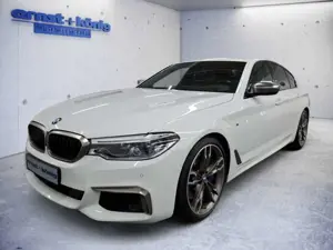 BMW 550 M550i xDrive Aut. NAVI RFK STHZG HUD LASER