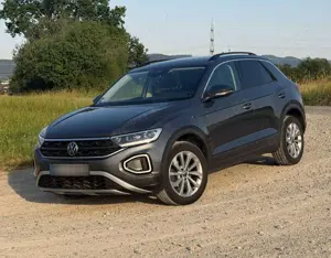 Volkswagen T-Roc Automatik 1.5 TSI OPF Style
