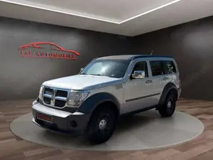 Dodge Nitro SE 2.8 CRD*TÜV*PDC*KLIMA*TEMPO*AHK*TOP