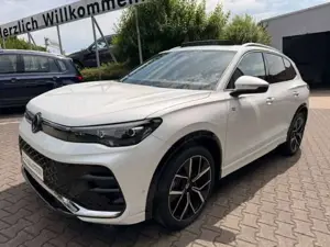 Volkswagen Tiguan 1.5eTSI DSG R-Line *AHK*Panoramadach*Garantie 2030