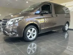 Mercedes-Benz Vito 119 CDI Edition 4MATIC /8 Sitzer/Navi/R.Kam