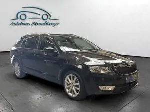 Skoda Octavia /Temp/PDC/ErsteHand/2-Zonen/SHZ/Kurvlicht