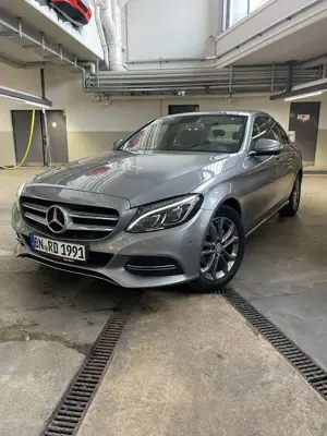 Mercedes-Benz C 180 C 180 CGI (205.040)