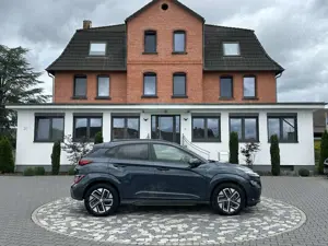 Hyundai KONA Trend LED ACC NAVI HUD KRELL WÄMPU