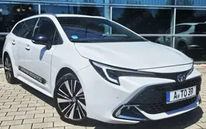 Toyota Corolla 2.0 Hybrid Touring Sports Teamplayer