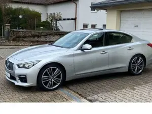 Infiniti Q50 Sport