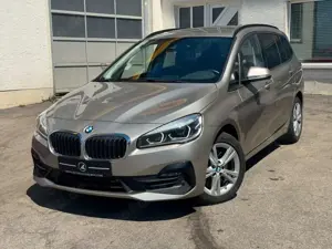 BMW 218 Advant. 7SITZE KEYLESS LED NAVI