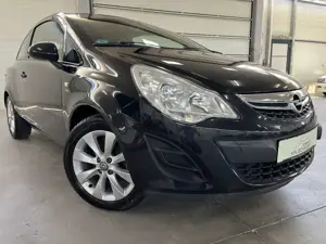 Opel Corsa D Active 1.4 BENZIN SHZ LENKRADHEIZUNG KLIMA PDC A