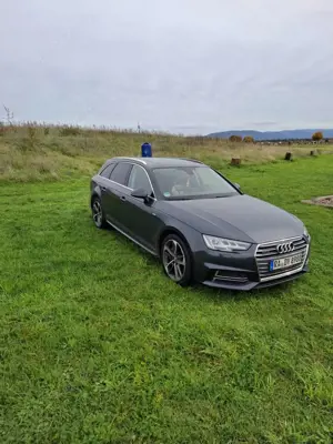 Audi A4 quattro design s sport plus