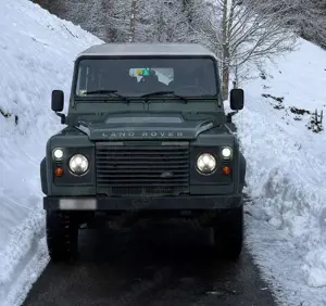 Land Rover Defender 110 Crew Cab S