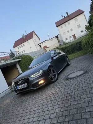 Audi A4 Avant 2.0 TDI DPF S line Sportpaket