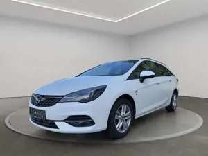 Opel Astra K Sportstourer 120 J. Motorlampe leuchtet