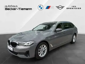 BMW 520 d Touring 18" / Pano / DrivAss / ParkAss / Laser /