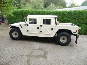 HUMMER H1 AM General