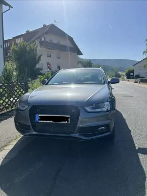 Audi A4 Avant 1.8 TFSI (achtfach Bereift)