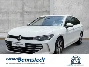 Volkswagen Passat Variant 1.5 eHybrid Business HuD AHK