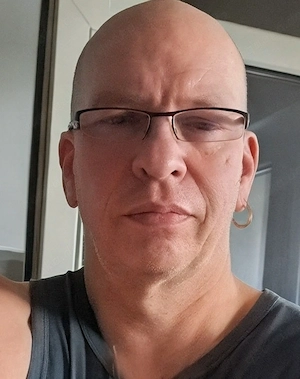 Er sucht Sie für gelegentliche Treffen 