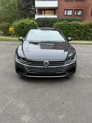 Volkswagen Arteon 2.0 TSI DSG R-Line
