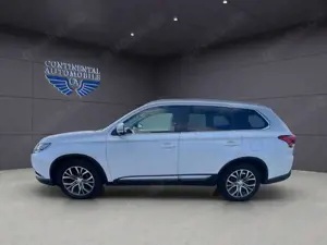 Mitsubishi Outlander 4x4 KLIMA,NAVI,PDC,360CAM,SHZ,XENON,BT Bild 3