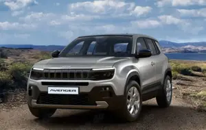 Jeep Avenger 1.2 DCT6 e-Hybr Altitude Glasschiebedach