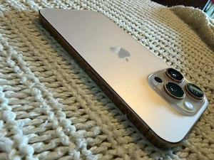 iphone 16 pro 256GB   akku: 96%