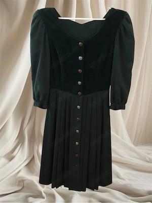 TRACHTEN-Leinenkleid von Berwin & Wolff Farbe Dunkelgrün Größe 44 Neu Neupreis 1899 Euro 
