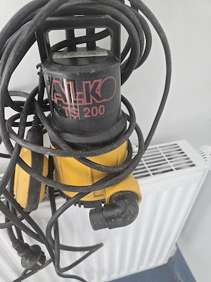 Tauchpumpe. ALKO TS 200