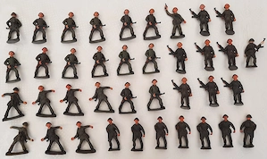 DDR Gummisoldaten 57 Stück, unbespielter Zustand